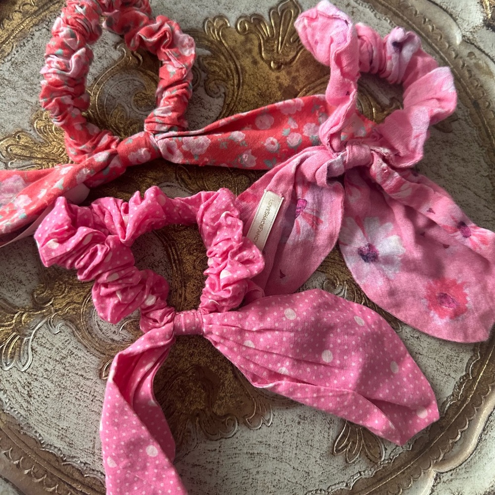 LOVESHACKFANCY Signature Ribbon Scrunchies Set of 3 PINK floral & polkadot